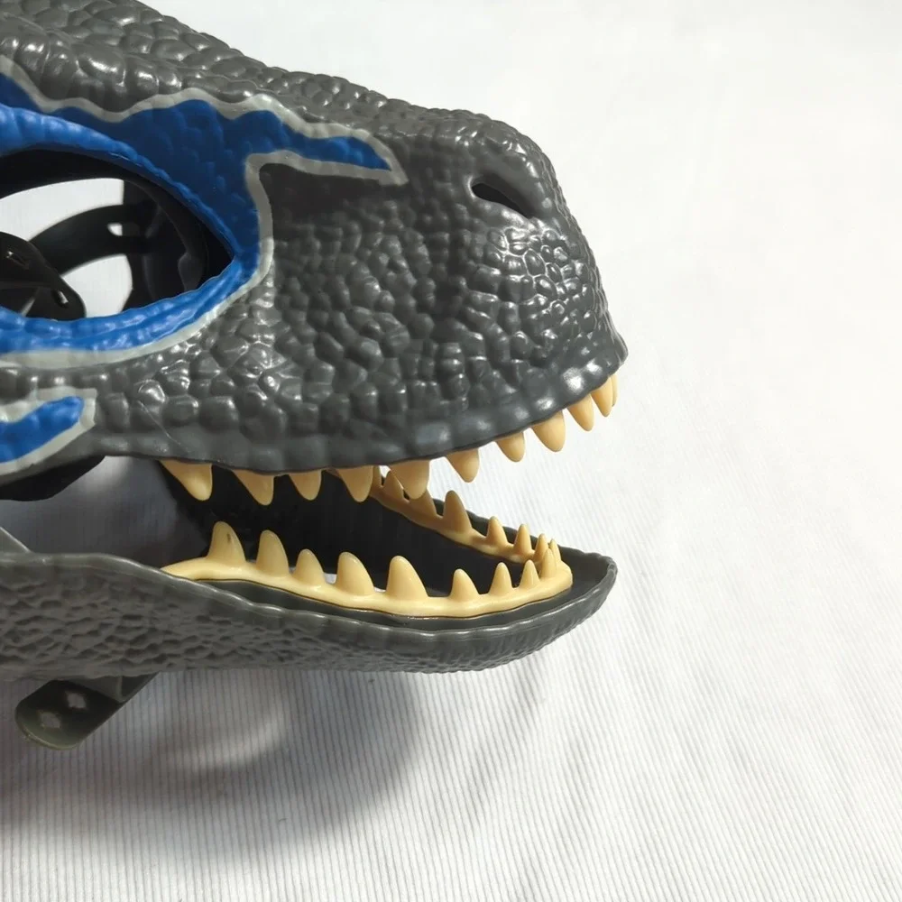 Jurassic World Dinosaur Mask Velociraptor Blue Halloween Costume‎ 2018 Mattel